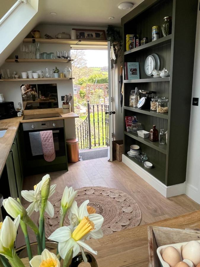 Pear Tree Loft Apartment Lacock Exterior photo