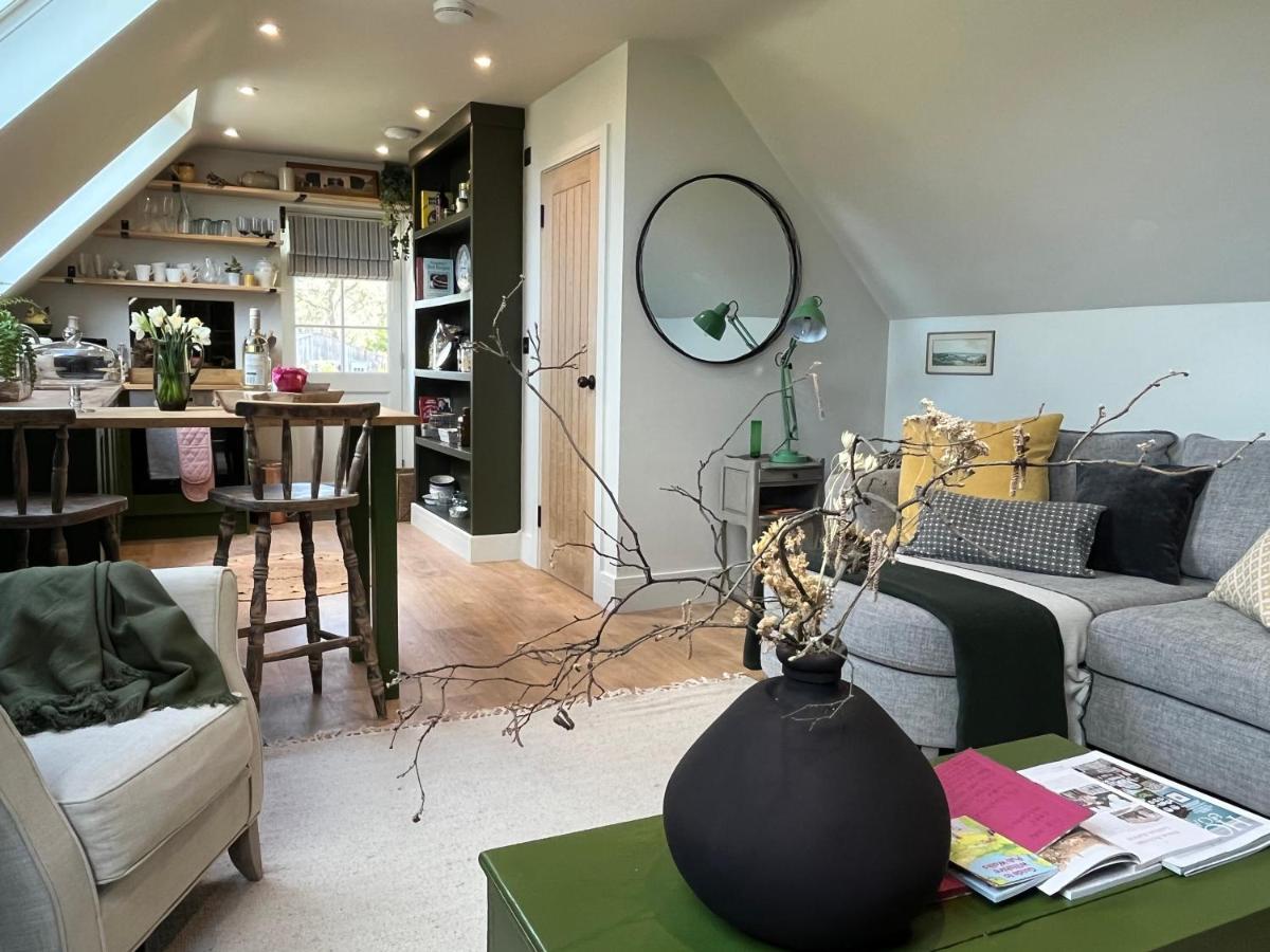 Pear Tree Loft Apartment Lacock Exterior photo